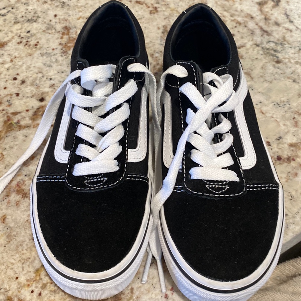 Vans. Boy’s black sneakers